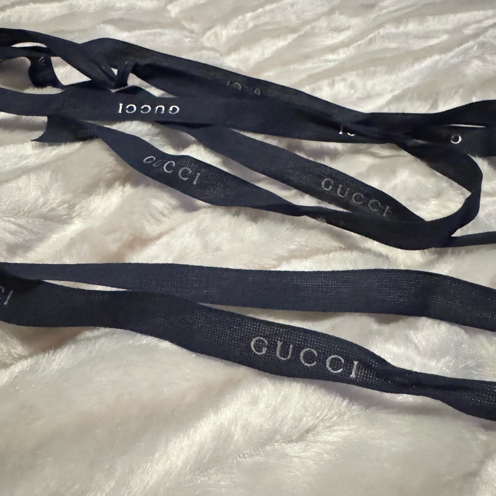 GUCCI Ribbion - Picture 3 of 3